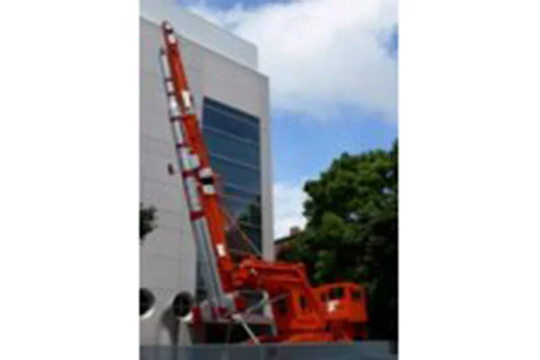 屋外展示：ラムダロケット用ランチャー