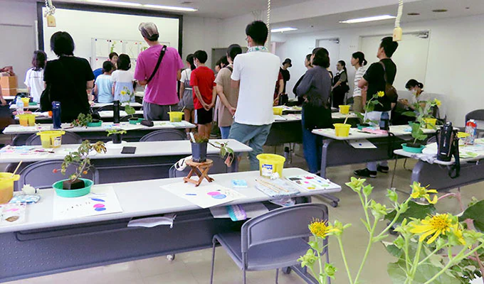 一覧:植物画を描く講座