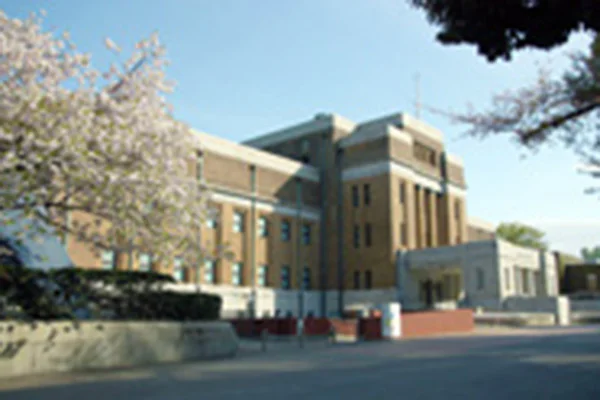 館の外観（左側）